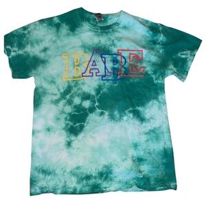 Gildan Heavy Cotton Green Tie Dye BABE embroidered T-shirt Size Medium